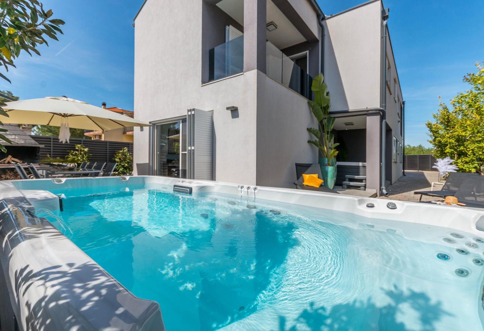 Апартаменты House With Pool Ledenko Биоград-на-Мору Экстерьер фото