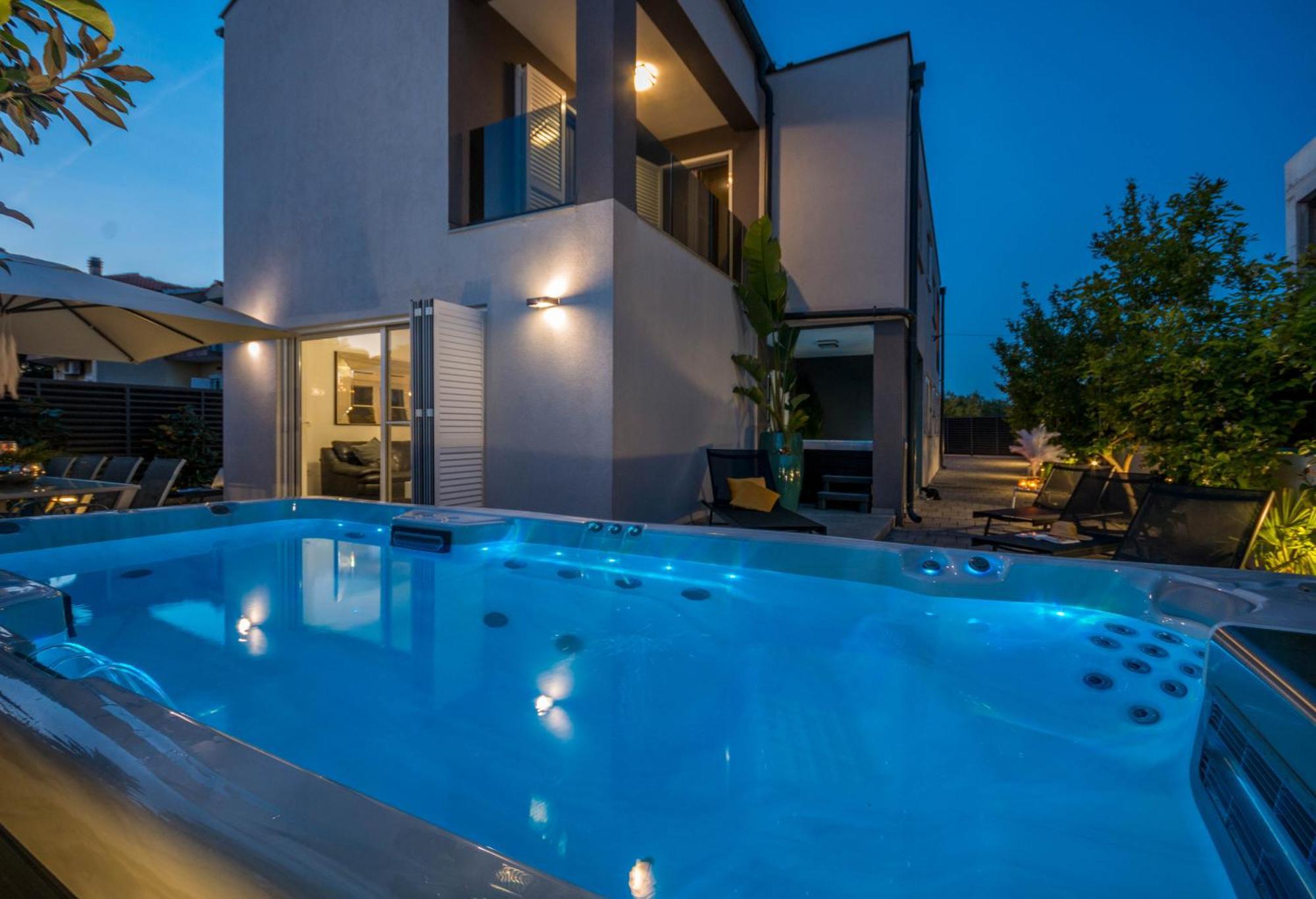 Апартаменты House With Pool Ledenko Биоград-на-Мору Экстерьер фото
