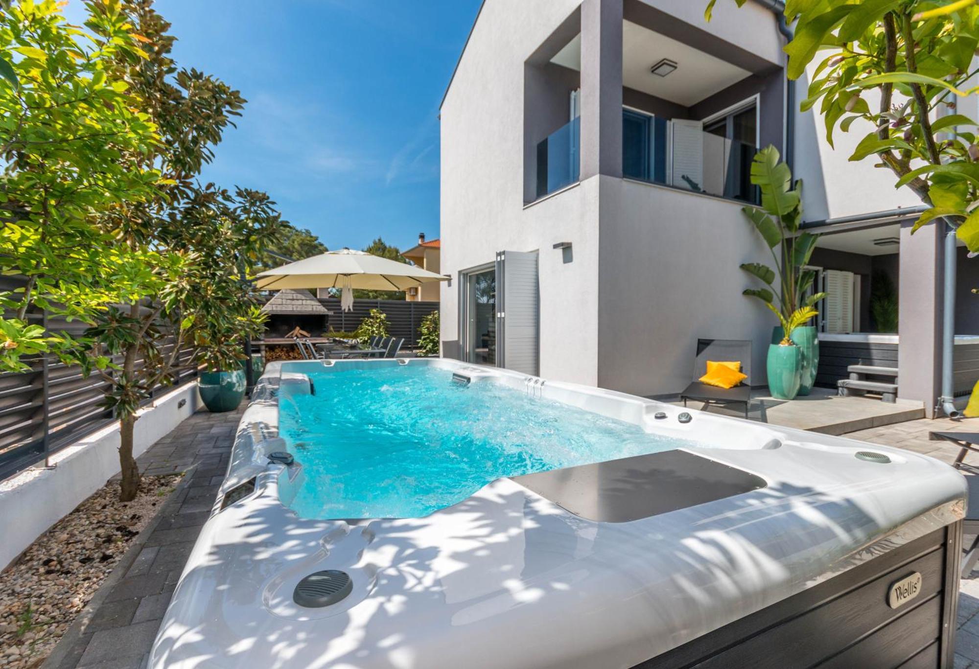 Апартаменты House With Pool Ledenko Биоград-на-Мору Экстерьер фото